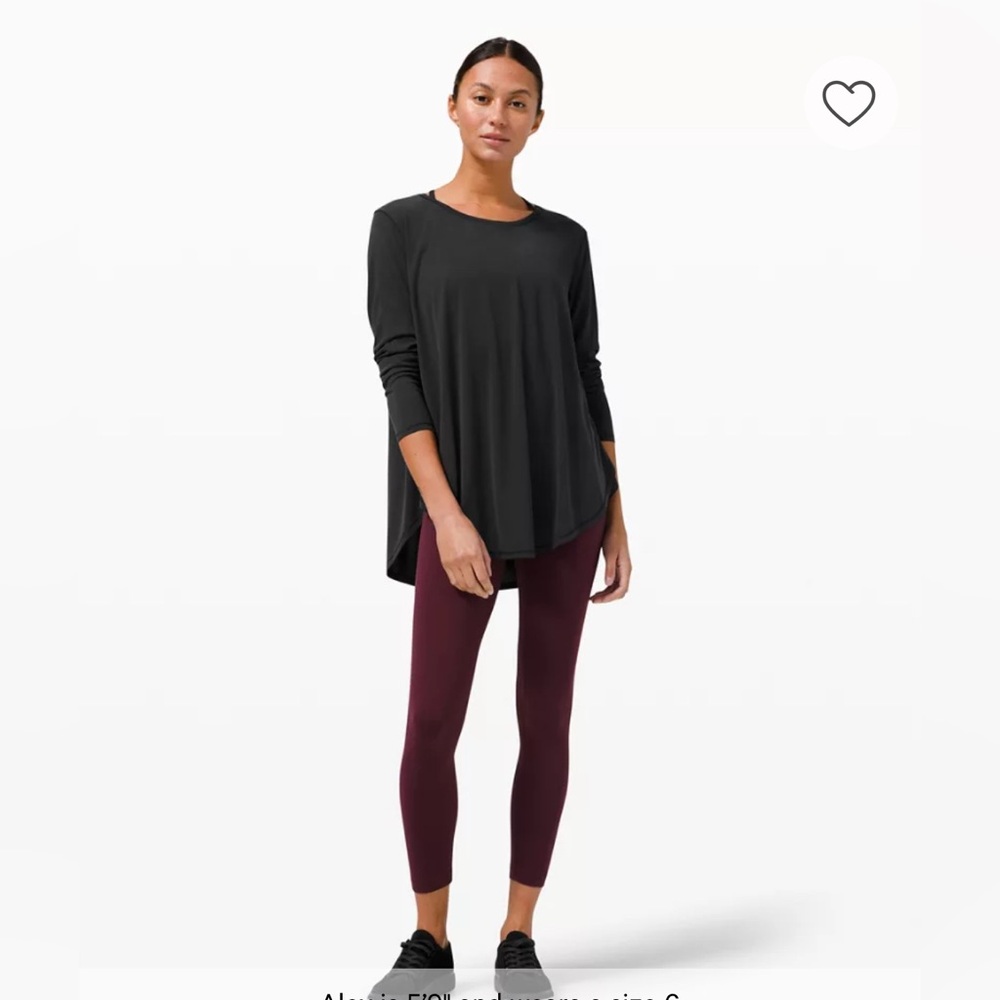 Lululemon Draped Bum Covering Long Sleeve Size 2 Black Excellent Condition
